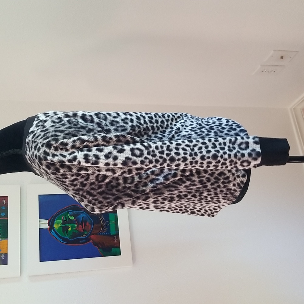 BETSEY JOHNSON Vintage 90s Leopard Fleece Thermal LS Tee Small - Picture 3 of 6
